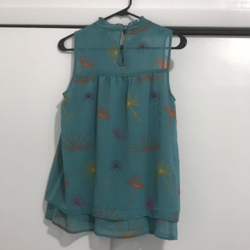 Mod Cloth button up keyhole